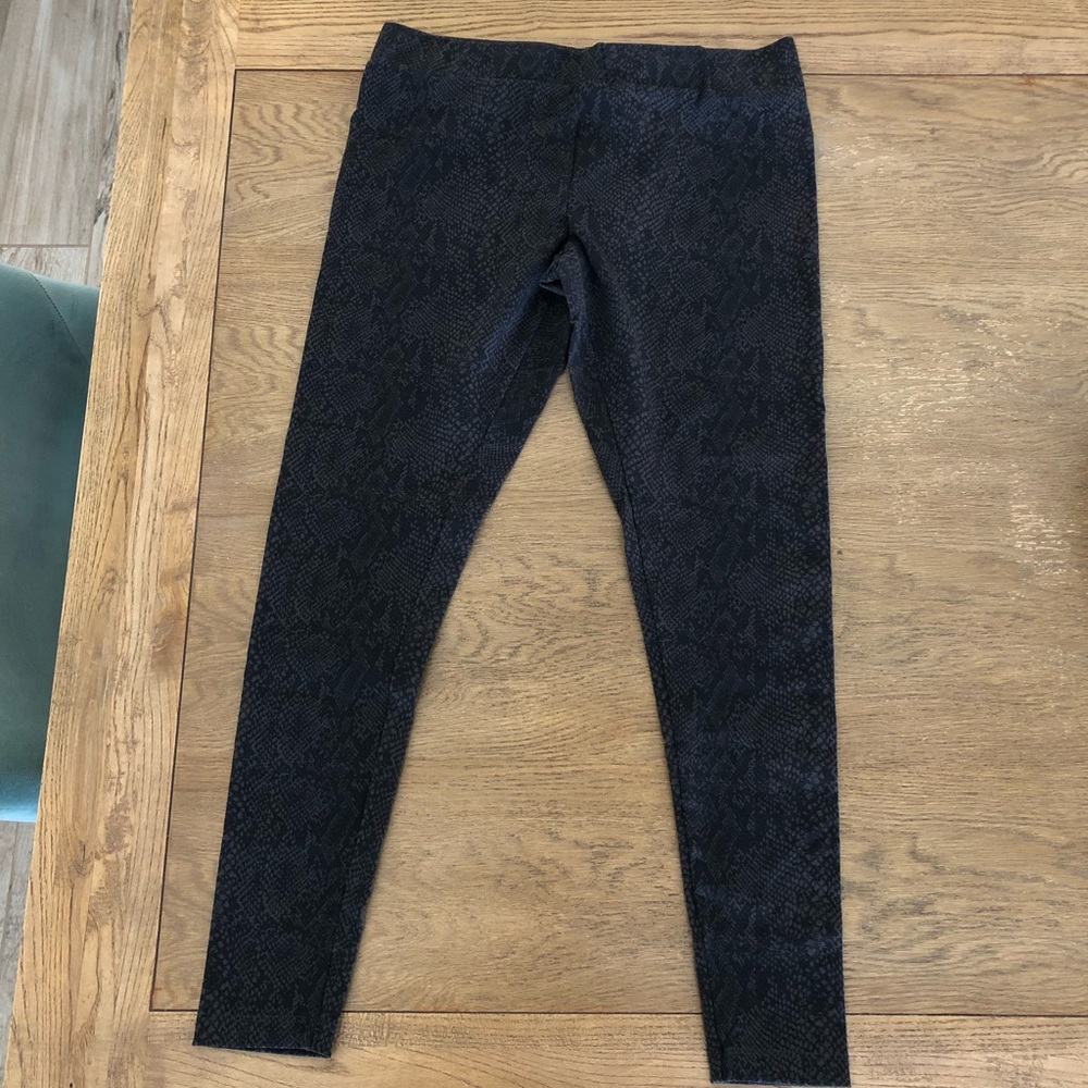 Matty M snake print legging